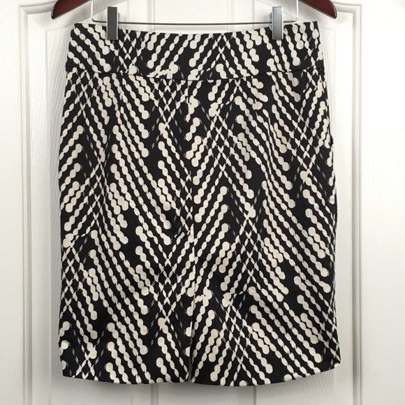 The Limited Black and Ivory Skirt - Picture 4 of 5
